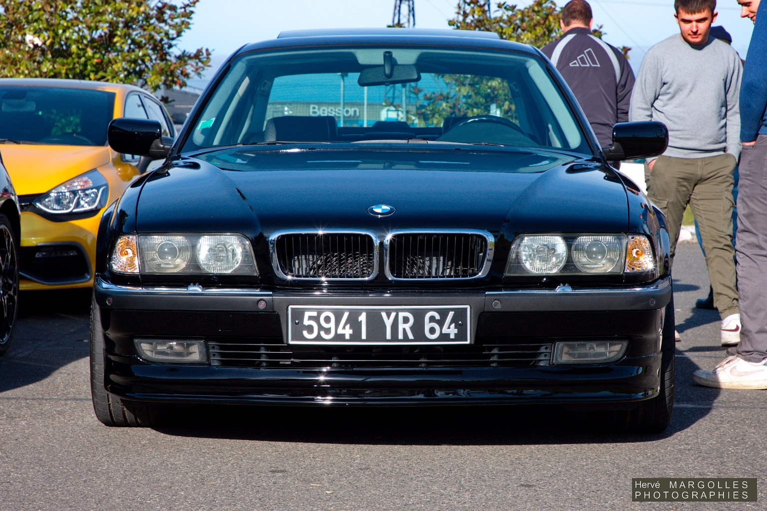 BMW 740i -03.jpg